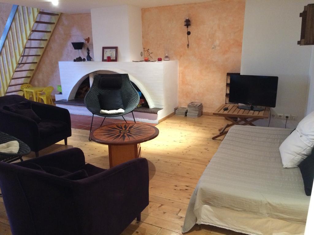 Duplex avec terrasse tropézienne Appartamento Pézenas Esterno foto