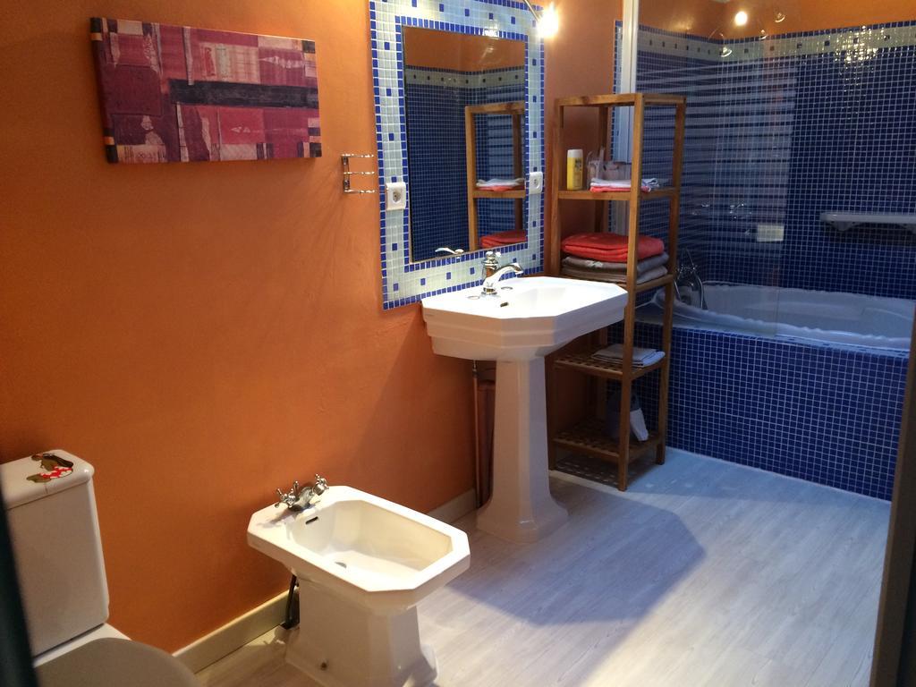 Duplex avec terrasse tropézienne Appartamento Pézenas Esterno foto